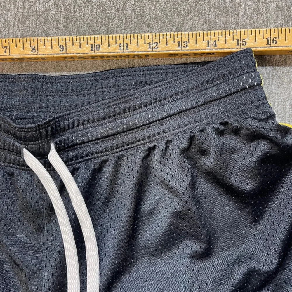Nike Mens Basketball Shorts Athletic Livestrong Gym Swoosh‎ Large 408397